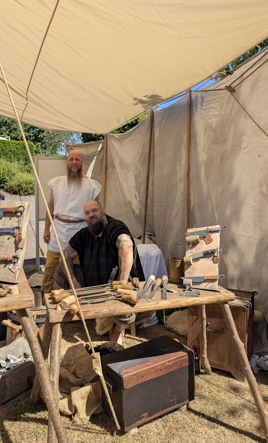 Patrick und Boris an ihrem Stand im Keltenlager